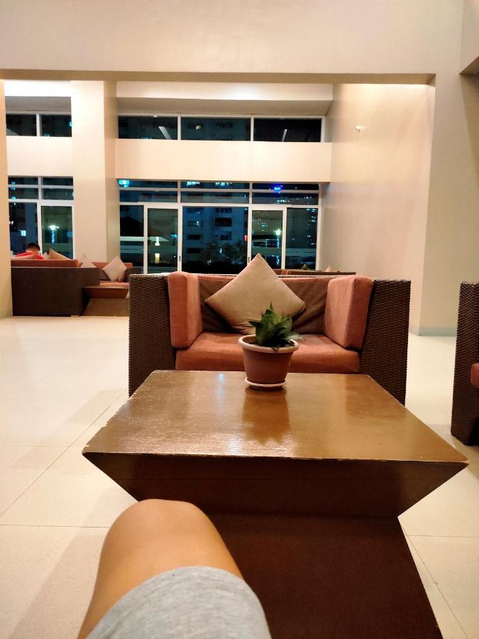 The Beacon Makati Aparthotel Μανίλα Εξωτερικό φωτογραφία